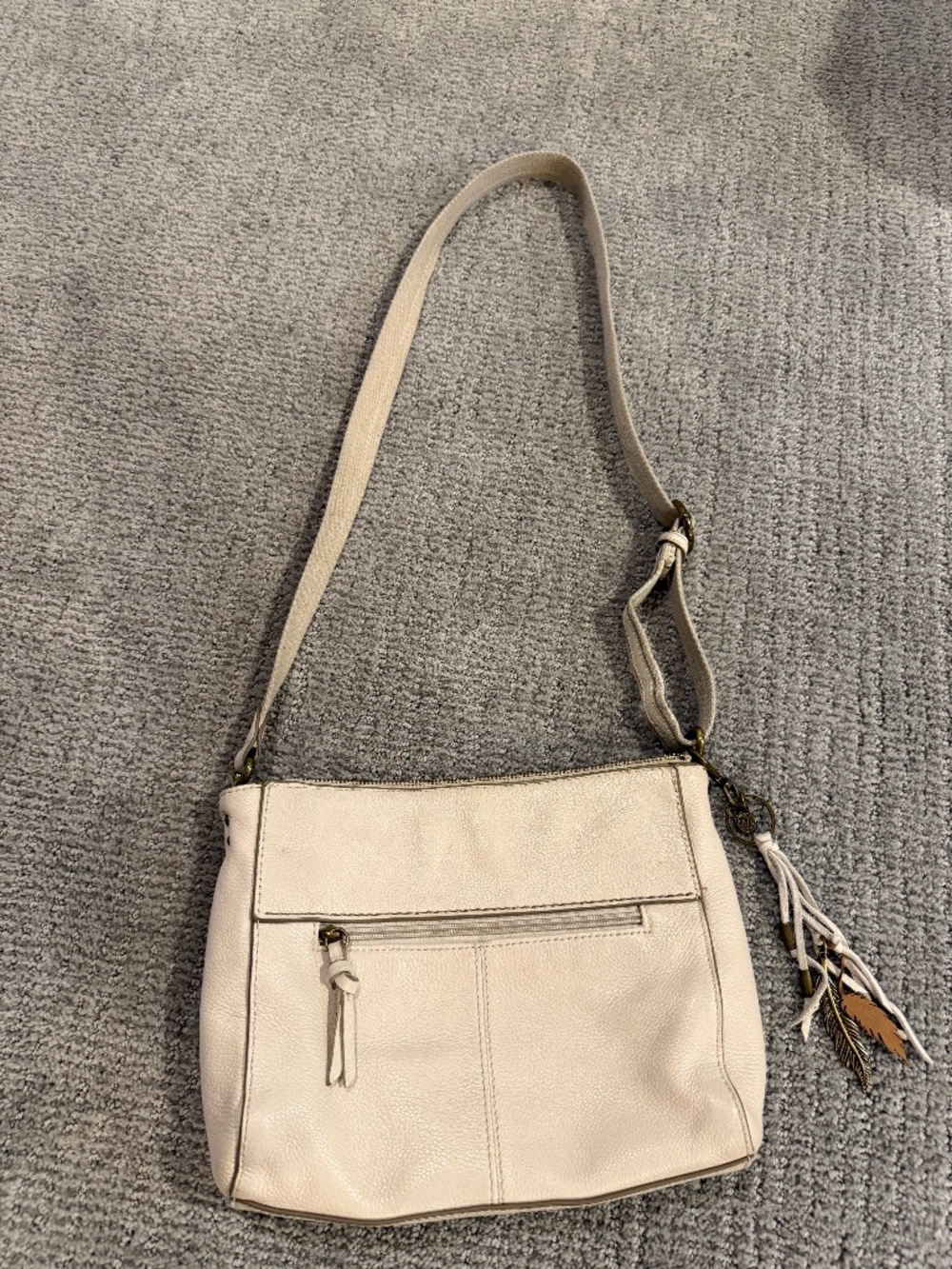 The Sak Cream Leather Crossbody or Shoulder Carry Bag